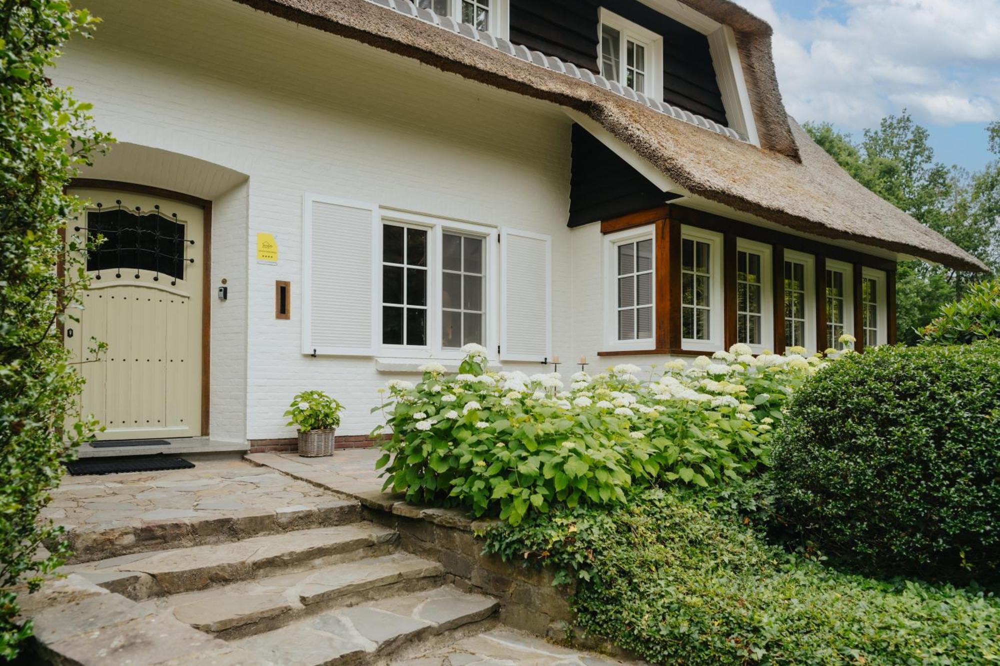 Vakantiewoning De Zandberg NeerNeerpelt Exterior photo